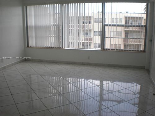 apt-310-1460 Ne 169th St, Miami, FL, 33162-2881 | Card Image
