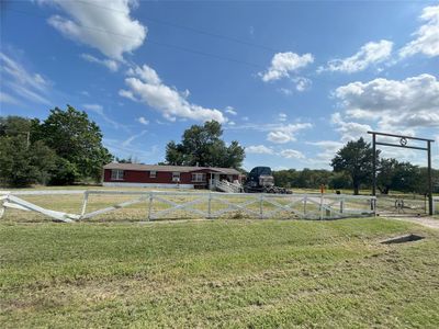 15994 E State Highway 31, House other with 4 bedrooms, 2 bathrooms and null parking in Kerens TX | Image 2