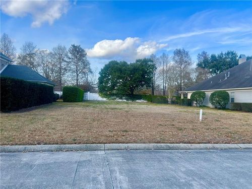 30 Fairway Oaks Drive, New Orleans, LA, 70131 | Card Image