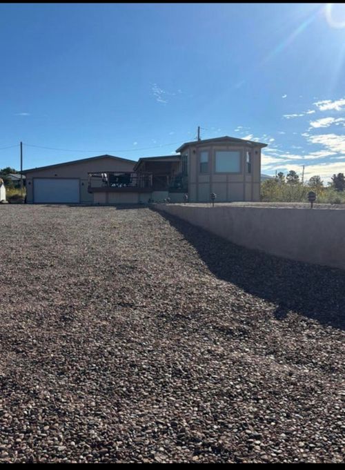 305 Boat Dock Dr, Conchas Dam, NM, 88416-1121 | Card Image