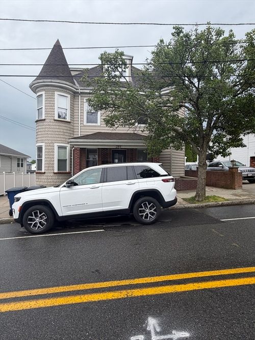 2-285 Crescent Ave, Revere, MA, 02151-4375 | Card Image