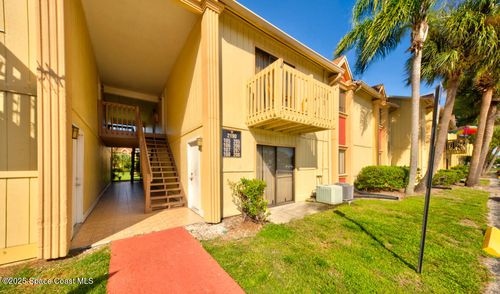 90-207-2190 Forest Knoll Dr Ne, PALM BAY, FL, 32905-8629 | Card Image