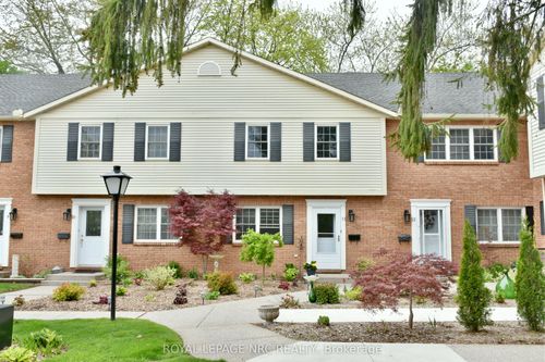 11-159 Canboro Rd, Fonthill, ON, L0S1E5 | Card Image