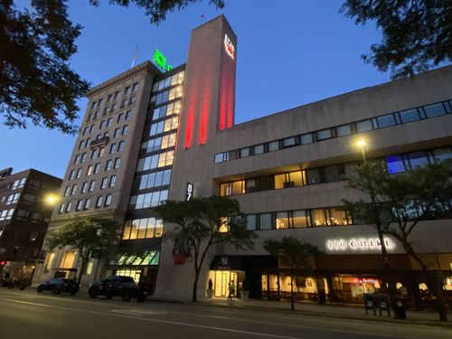 apt-304-875 Elm St, Manchester, NH, 03101-2122 | Card Image