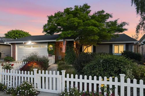 1140 Valbusa, Gilroy, CA, 95020 | Card Image