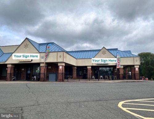 6352 Village Center Dr, BEALETON, VA, 22712-9315 | Card Image