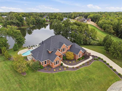 4247 English Oak Ln, Smithton, IL, 62285-3660 | Card Image
