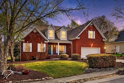 8629 Pershing Rd, Chattanooga, TN, 37421-2859 | Card Image