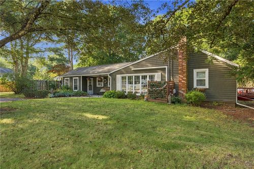 7 White Pine Dr, Cumberland, RI, 02864-3319 | Card Image
