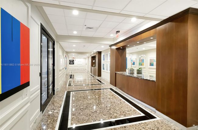 APT-16F - 5600 Collins Ave, Condo with 2 bedrooms, 2 bathrooms and null parking in Miami Beach FL | Image 24
