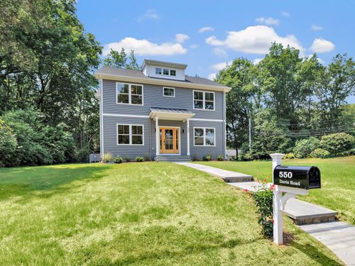 550 Davis Rd, Fairfield, CT, 06825-2624 | Card Image