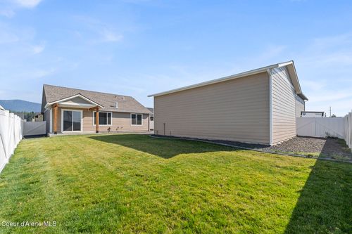 8892 W Swather Ave, Rathdrum, ID, 83858-5268 | Card Image