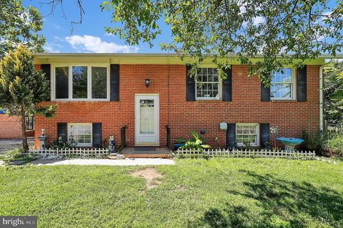 6621 Willis Ln, FREDERICK, MD, 21702-1861 | Card Image