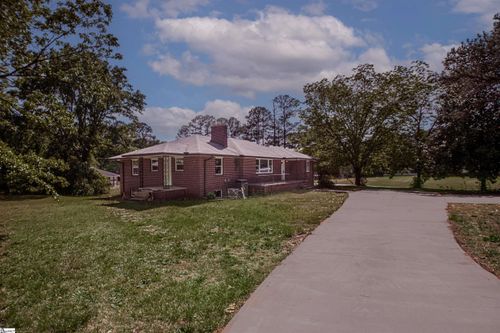 1005 Gordon St, Anderson, SC, 29626-3526 | Card Image