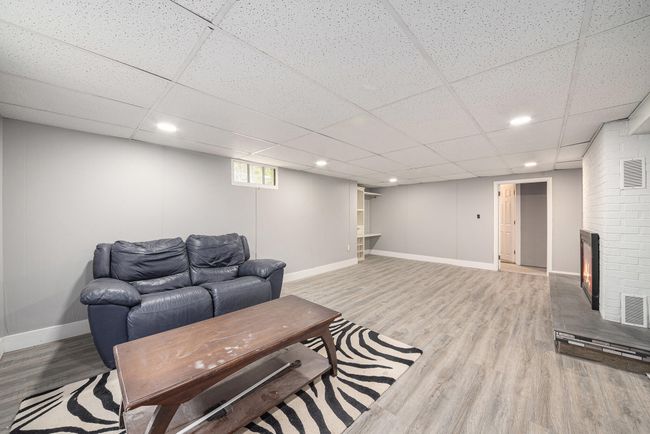 455 10 Th St, House other with 5 bedrooms, 2 bathrooms and null parking in Plainwell MI | Image 27