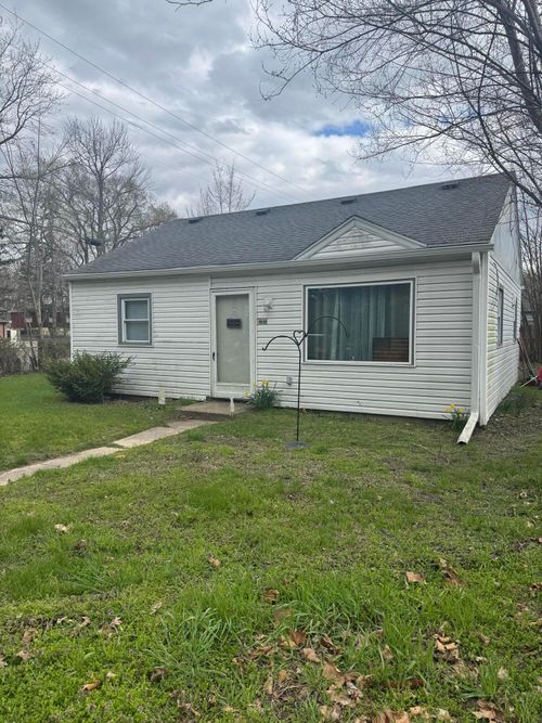 1315 Springland Ave, Michigan City, IN, 46360-2634 | Card Image