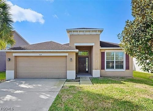 7529 Forest Mere Dr, Riverview, FL, 33578-8627 | Card Image