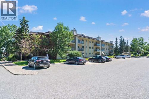 393 Patterson Hill Sw, Calgary, AB, T3H2P4 | Card Image