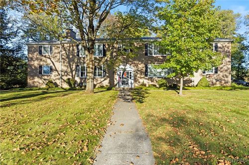 apt-3-7 Woodbrook Dr, East Aurora, NY, 14052-2813 | Card Image