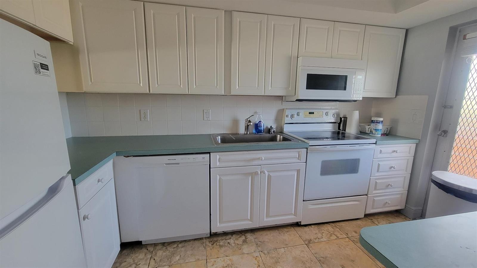 Residential Lease in Lighthouse Point