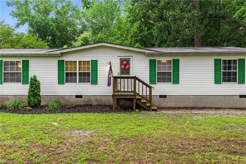 2906 Mill Point Rd, Hayes, VA, 23072-4321 | Card Image