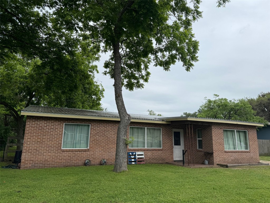 Pecan St, LA Grange, TX 78945