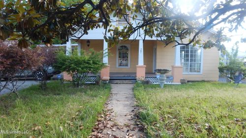 707 Turner St, Waynesboro, MS, 39367-2712 | Card Image