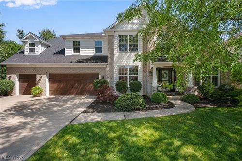 20108 Kylemore Dr, Strongsville, OH, 44149-0926 | Card Image