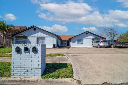 2717 N 32nd St, McAllen, TX, 78501-6174 | Card Image