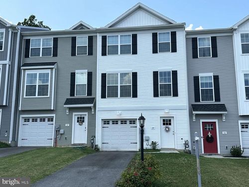34 Overlook Dr, HANOVER, PA, 17331-8181 | Card Image