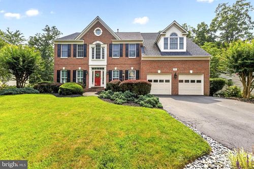 8147 Cancun Ct, GAINESVILLE, VA, 20155-2860 | Card Image
