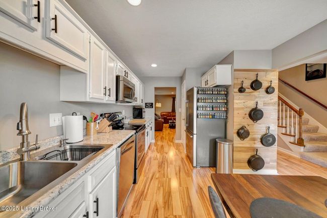 5503 Forest Lake Dr, Condo with 2 bedrooms, 3 bathrooms and null parking in Prospect KY | Image 13