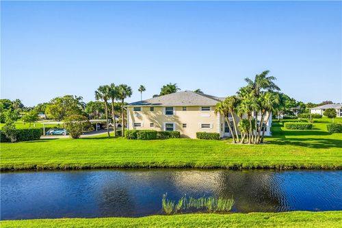 379-379 N Grove Isle Cir, Vero Beach, FL, 32962-8519 | Card Image