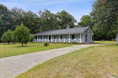 507 Polk Ave, House other with 3 bedrooms, 2 bathrooms and null parking in Pensacola FL | Image 2