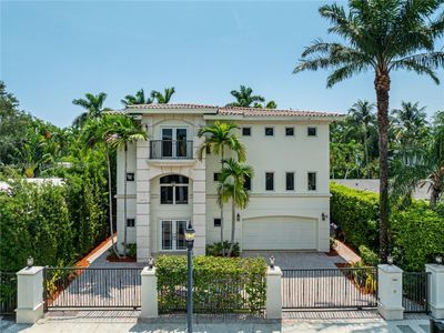 3061 N Bay Rd, House other with 7 bedrooms, 5 bathrooms and null parking in Miami Beach FL | Image 2