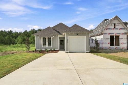390 Shiloh Creek Dr, CALERA, AL, 35040-7808 | Card Image