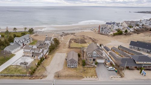 5 Ocean Blvd, North Hampton, NH, 03862-2325 | Card Image