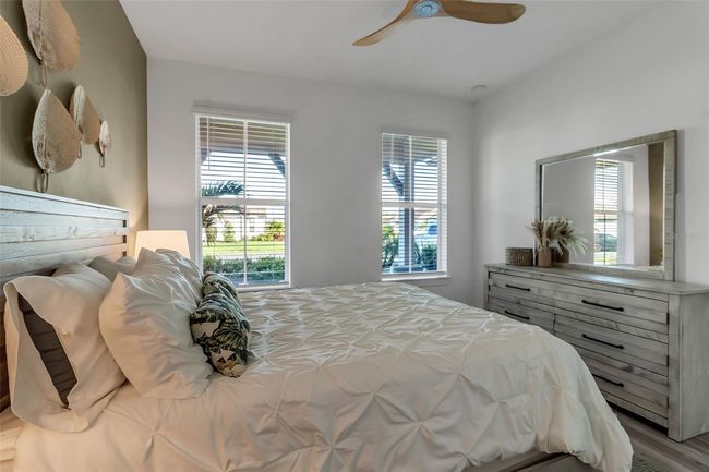 10724 Spring Tide Way, House other with 3 bedrooms, 3 bathrooms and null parking in Parrish FL | Image 9