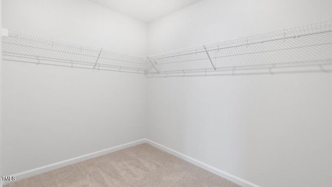 Closet | Image 23