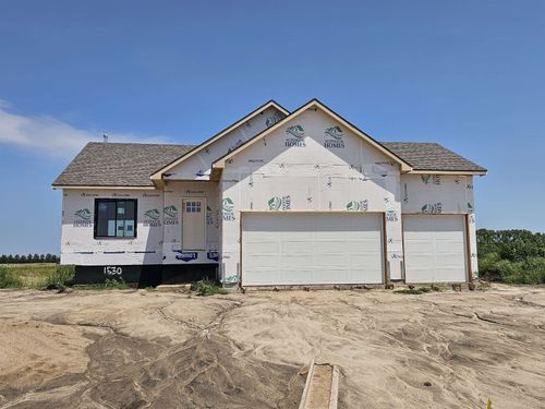 1530 S Midway Ct, Valley Center, KS, 67147 | Card Image