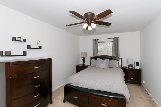 0 - 885 Wellington Ave, Home with 2 bedrooms, 2 bathrooms and null parking in Elk Grove Village IL | Image 17