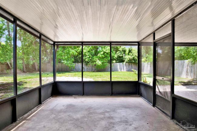 913 Bartow Ave, House other with 4 bedrooms, 2 bathrooms and null parking in PENSACOLA FL | Image 17