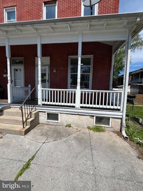 618 Seneca St, HARRISBURG, PA, 17110-2450 | Card Image