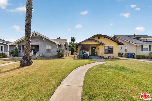 5008 S Wilton Place, Los Angeles, CA, 90062 | Card Image