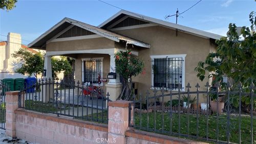 1044 E 17th St, Long Beach, CA, 90813 | Card Image