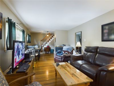 114 Mason Avenue, House other with 2 bedrooms, 1 bathrooms and 6 parking in Portsmouth RI | Image 3