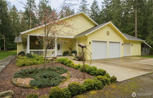 72 Doe Pl, Sequim, WA, 98382-8685 | Card Image