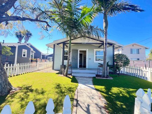 4060 Oakcrest Dr, San Diego, CA, 92105-2126 | Card Image