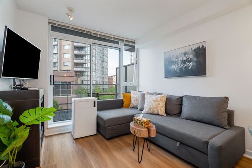 517-618 Abbott St, Vancouver, BC, V6B0C1 | Card Image