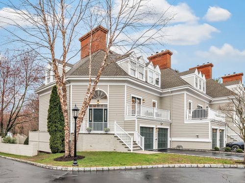 apt-1-450 Center St, Southport, CT, 06890-1447 | Card Image
